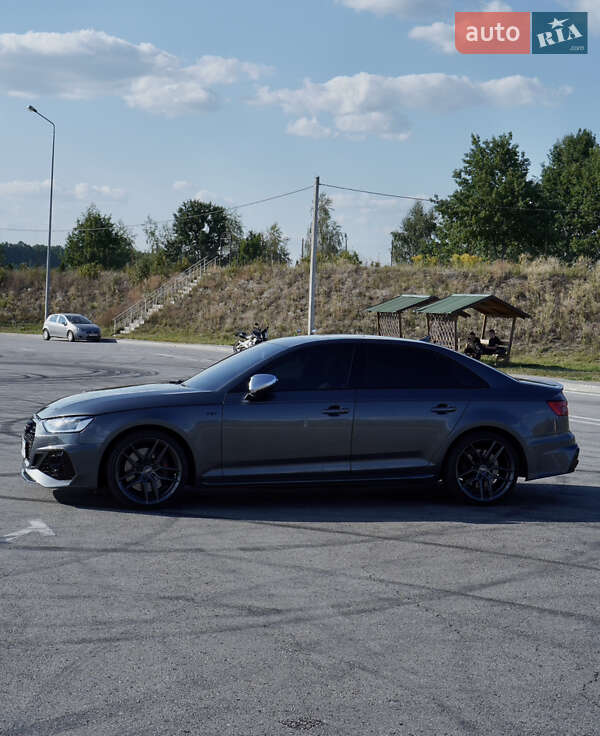 Седан Audi S4 2017 в Полтаве