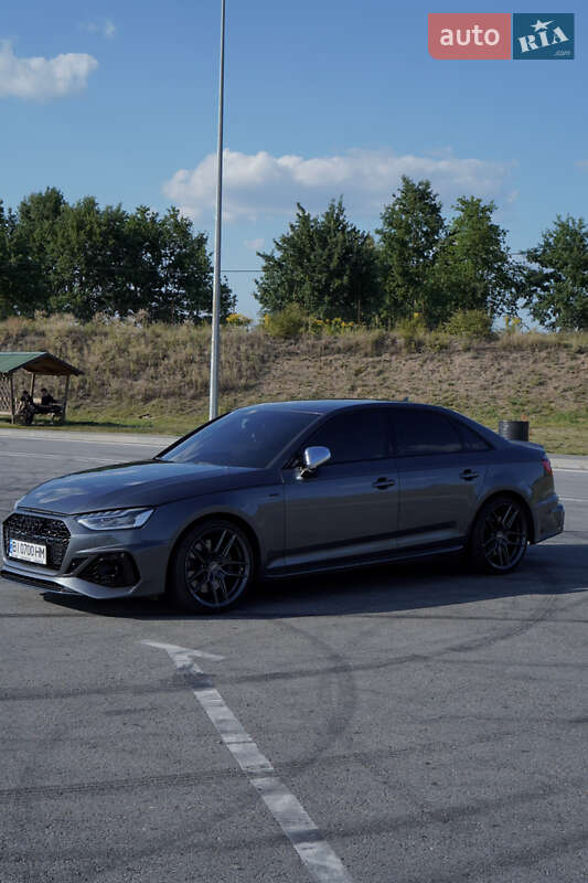 Седан Audi S4 2017 в Полтаве