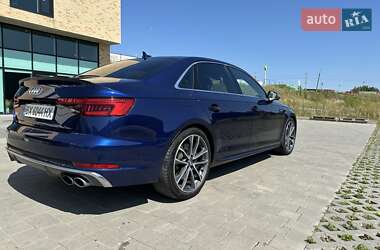 Седан Audi S4 2017 в 