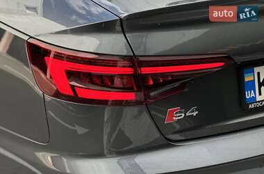 Седан Audi S4 2017 в 