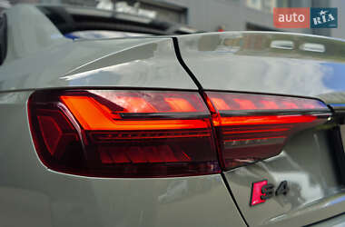 Седан Audi S4 2020 в 