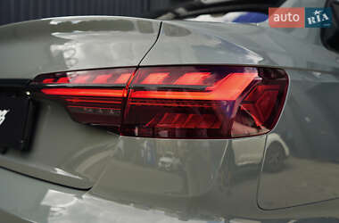 Седан Audi S4 2020 в 