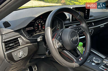 Седан Audi S4 2019 в 