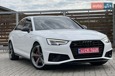 Седан Audi S4 2018 в 