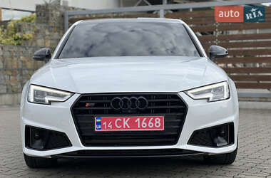 Седан Audi S4 2018 в 