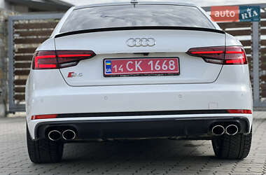 Седан Audi S4 2018 в 