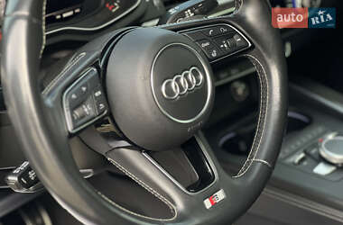 Седан Audi S4 2018 в 