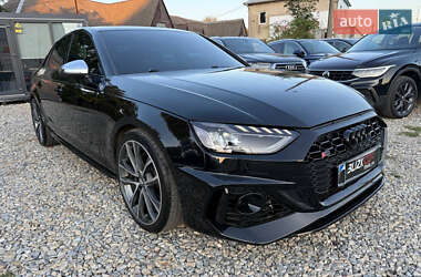 Седан Audi S4 2019 в 