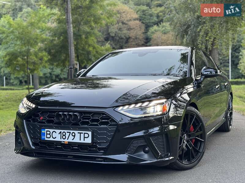 Седан Audi S4 2019 в 