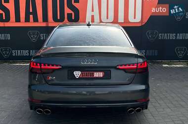 Седан Audi S4 2019 в 