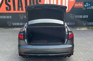 Седан Audi S4 2019 в 