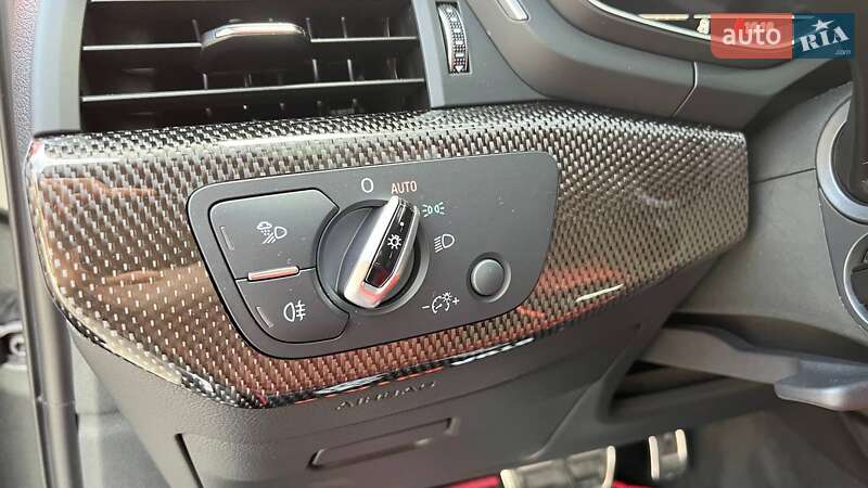 Седан Audi S4 2019 в Вінниці