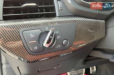 Седан Audi S4 2019 в 