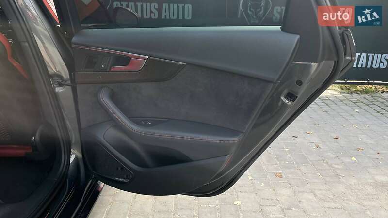 Седан Audi S4 2019 в Вінниці