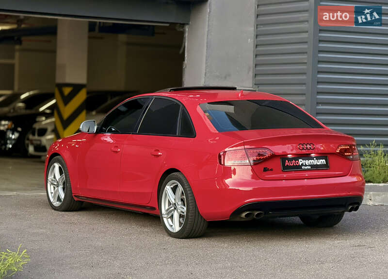 Седан Audi S4 2010 в Харькове