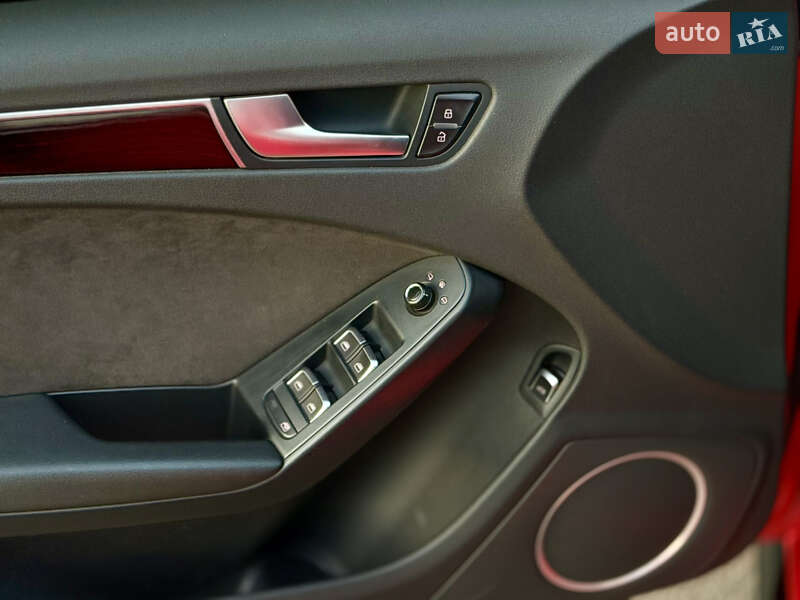 Седан Audi S4 2010 в Харькове