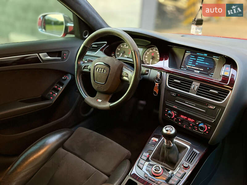 Седан Audi S4 2010 в Харькове