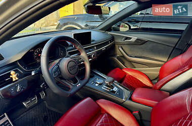 Седан Audi S4 2019 в 