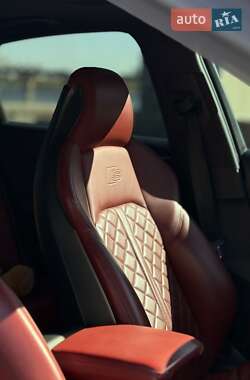 Седан Audi S4 2016 в 
