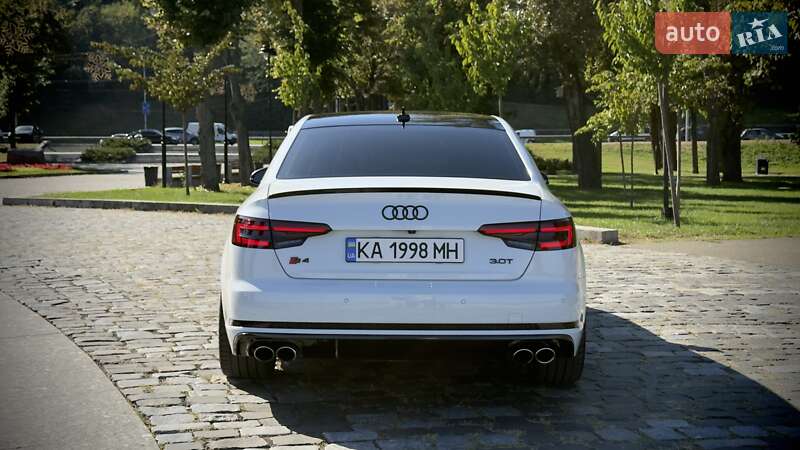 Седан Audi S4 2016 в Киеве фото 24 Седан Audi S4 2016 в Киеве