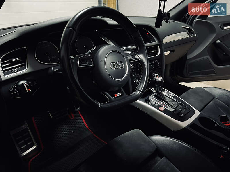 Седан Audi S4 2013 в Одессе