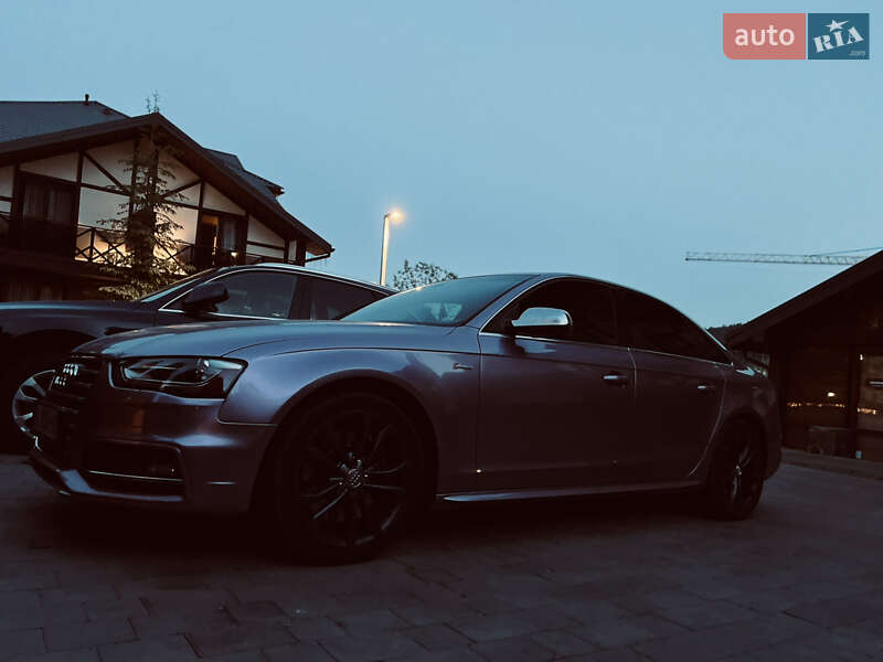Седан Audi S4 2013 в Одессе