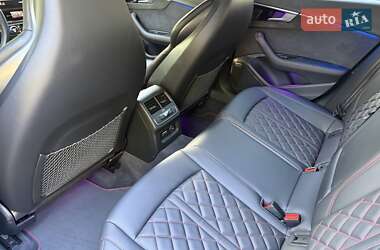 Седан Audi S4 2023 в 