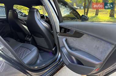 Седан Audi S4 2023 в 