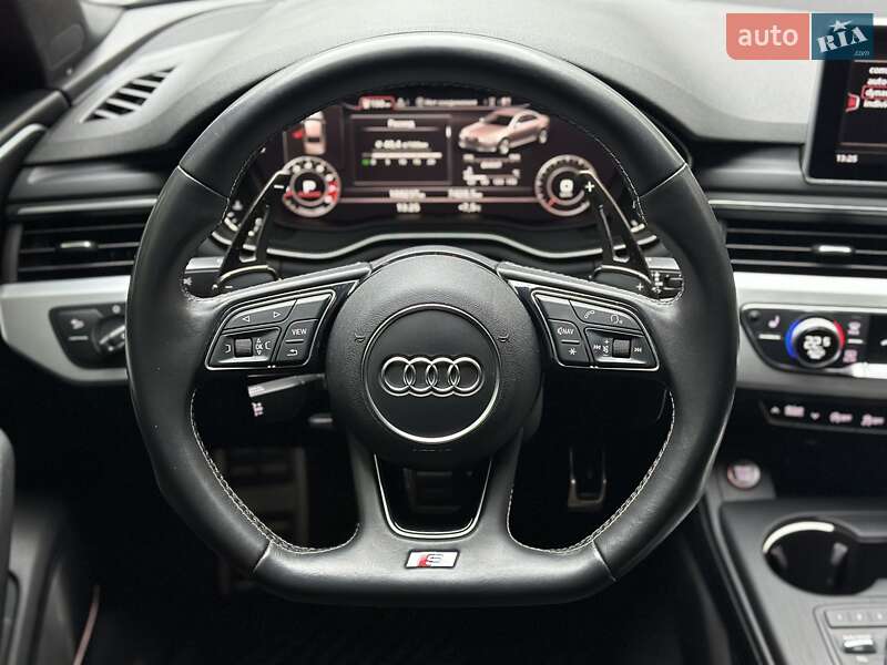 Седан Audi S4 2018 в Киеве
