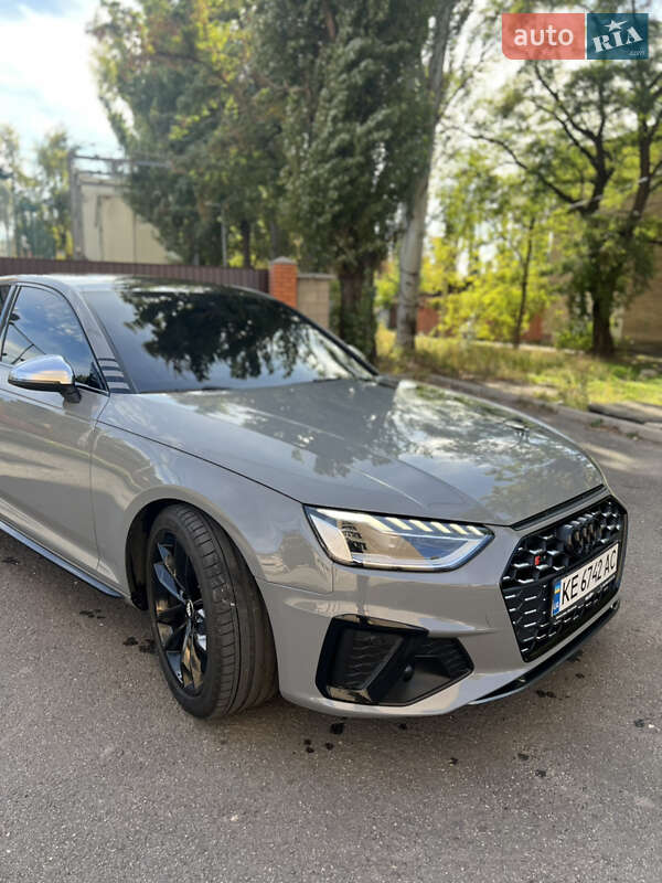 Седан Audi S4 2018 в Кривом Роге