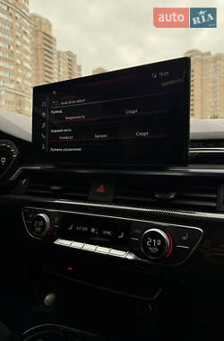 Седан Audi S4 2022 в 