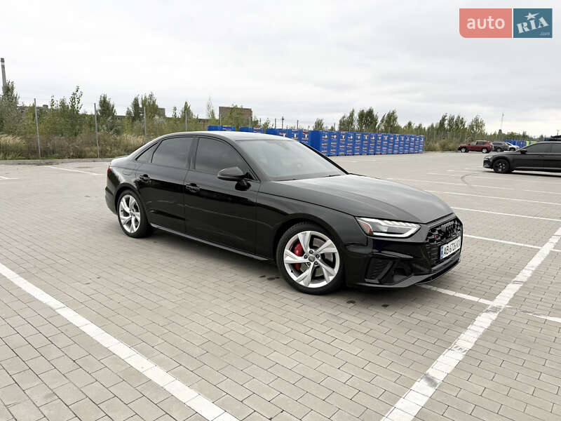 Седан Audi S4 2020 в Виннице
