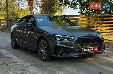 Седан Audi S4 2022 в 