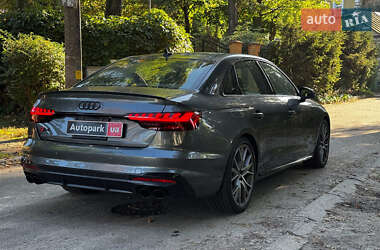 Седан Audi S4 2022 в 