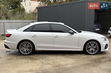 Седан Audi S4 2022 в 