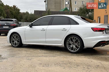 Седан Audi S4 2022 в 
