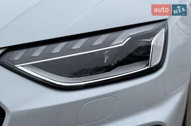 Седан Audi S4 2022 в 