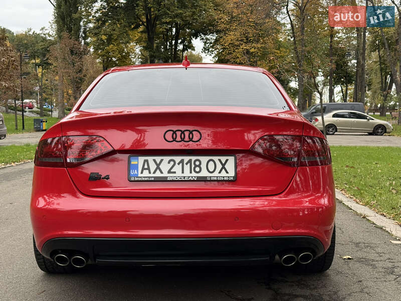 Седан Audi S4 2010 в Киеве