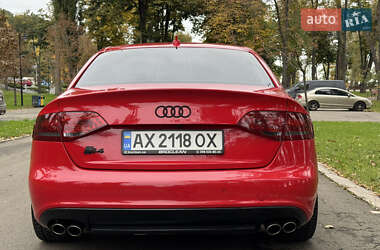 Седан Audi S4 2010 в  фото 74 Седан Audi S4 2010 в