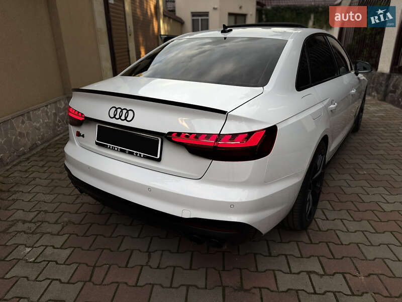 Седан Audi S4 2023 в Одессе