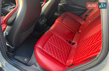 Седан Audi S4 2019 в 