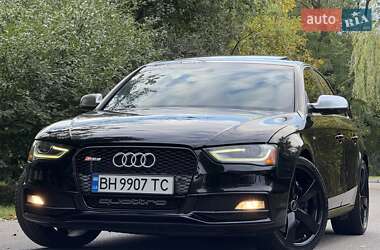 Седан Audi S4 2012 в  фото 14 Седан Audi S4 2012 в