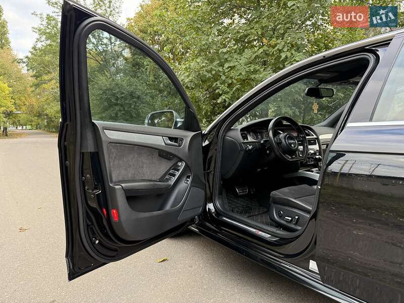 Седан Audi S4 2012 в Одессе