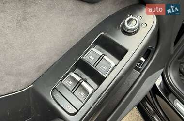 Седан Audi S4 2012 в  фото 31 Седан Audi S4 2012 в