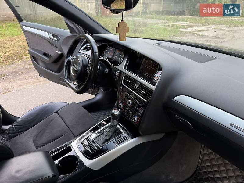 Седан Audi S4 2012 в Одессе
