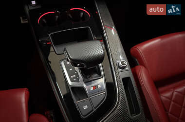 Седан Audi S4 2022 в 