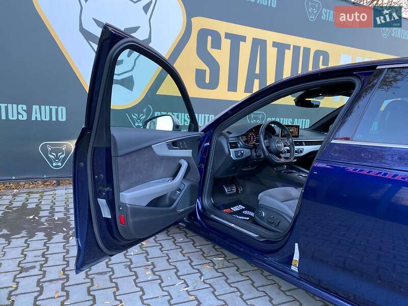 Седан Audi S4 2017 в Хмельницькому