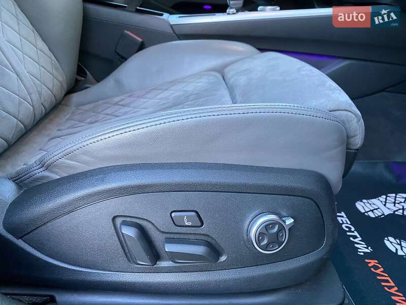 Седан Audi S4 2017 в Хмельницькому