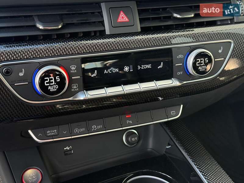 Седан Audi S4 2022 в Львове фото 20 Седан Audi S4 2022 в Львове