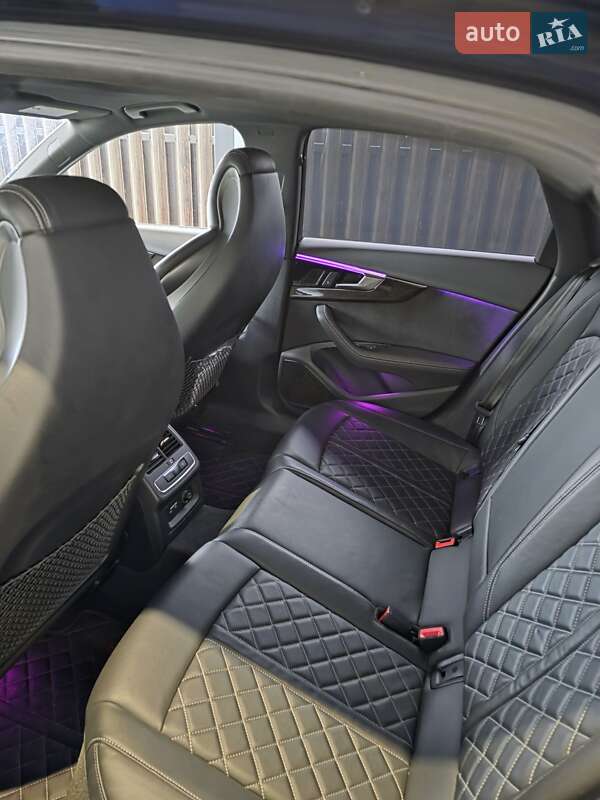 Седан Audi S4 2020 в Киеве